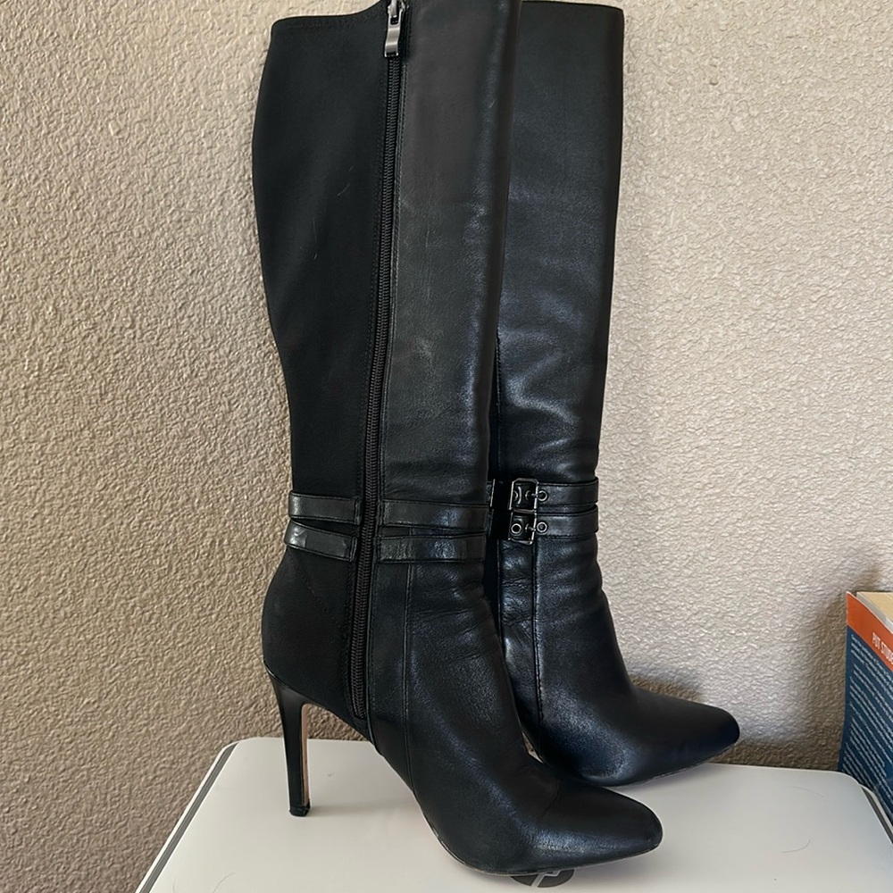 White House Black Market heeled black boots